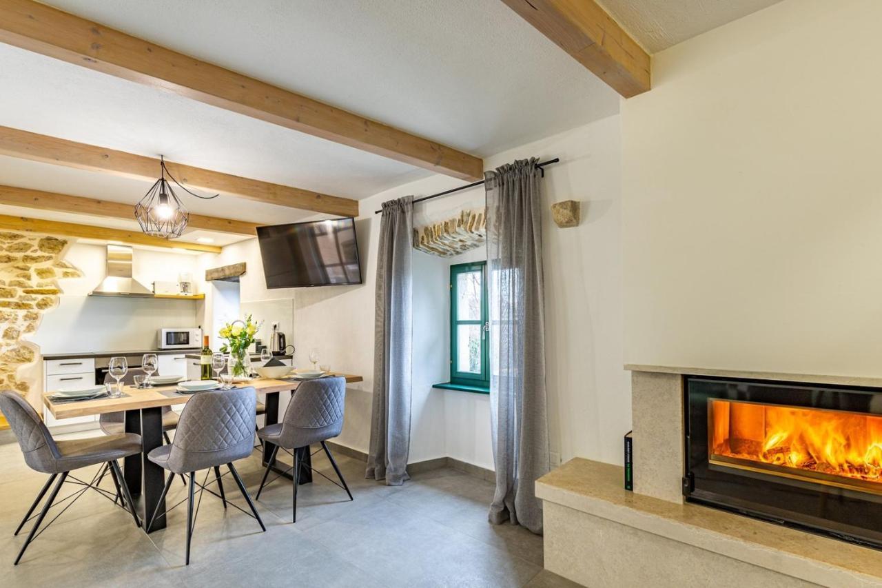 Casa Amelia In Pićan Exteriér fotografie