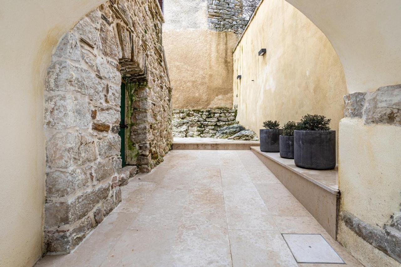 Casa Amelia In Pićan Exteriér fotografie
