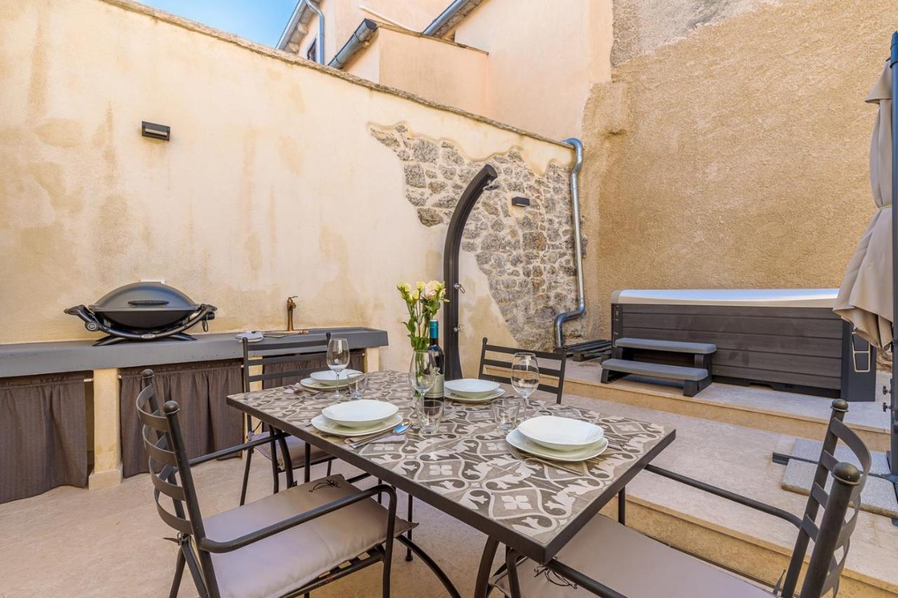 Casa Amelia In Pićan Exteriér fotografie